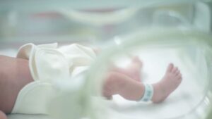 Encuentran genes resistentes a los antibióticos en bebés a las pocas horas de nacer