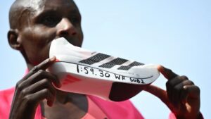Toda la tecnología de los tenis Adidas detrás del histórico maratón de Sabastian Sawe