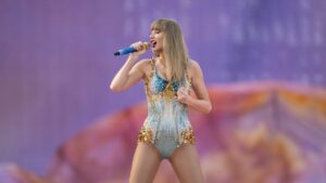 Taylor Swift planta cara a la Inteligencia Artificial y solicita el registro de su voz e imagen como marca