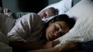 Comprobado: si no duermes bien, tu cuerpo envejece más rápido