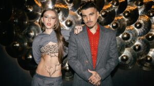 Los jóvenes Miko y Rauw Alejandro muestran la excelencia boricua en ‘Aquel Diciembre’
