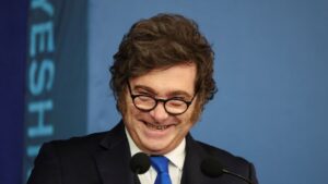 Milei apuesta por una IA sin regulación para atraer inversiones millonarias a Argentina