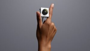 OpenAI está invirtiendo 40 millones de dólares en este misterioso dispositivo de audio