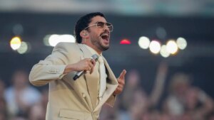 Últimas noticias conciertos de Bad Bunny en Madrid: los famosos de La Casita, las canciones exclusivas, la polémica de Lola Lolita y más
