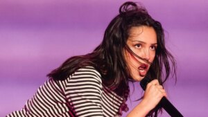 Olivia Rodrigo sorprende en el Primavera Sound de Barcelona y presenta una canción inédita con Robert Smith