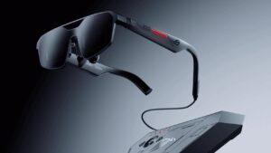 Estos lentes no tienen cámara ni IA, pero son la competencia absoluta de los de Meta