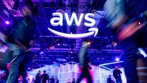Humorfismo: la apuesta de AWS para que la IA deje de esperar órdenes y actúe de verdad