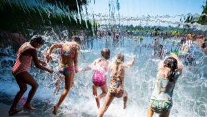 Qué hacer para proteger a niños y bebés del calor extremo